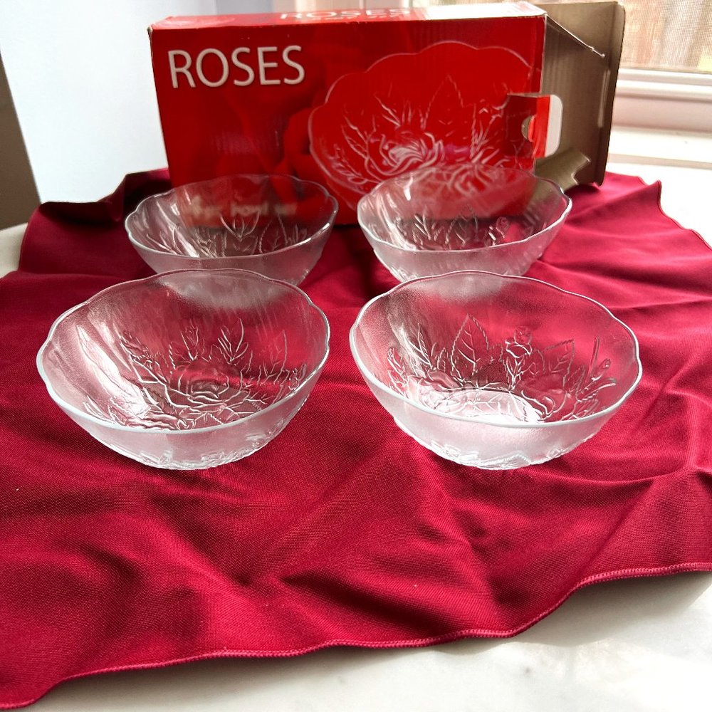 4 Piece Small Clear Rose Bowls